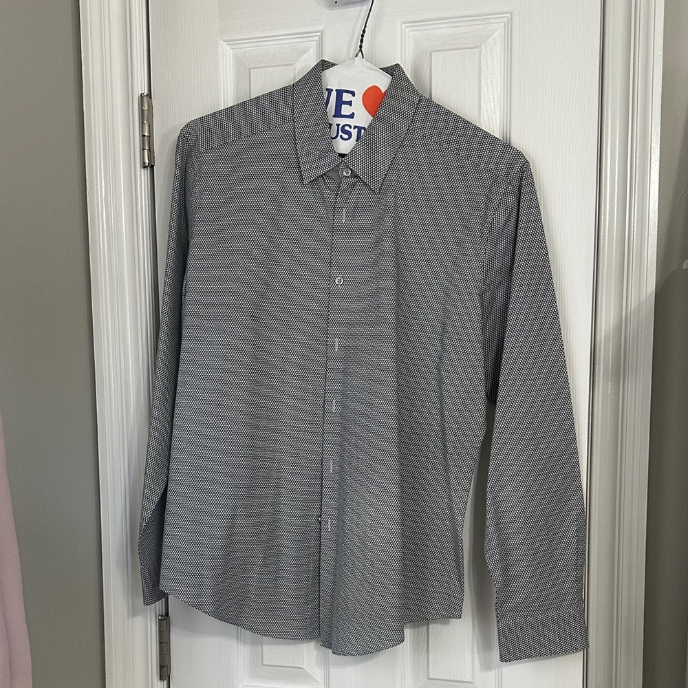 Van Heusen Men's Black and White Patterned Shirt